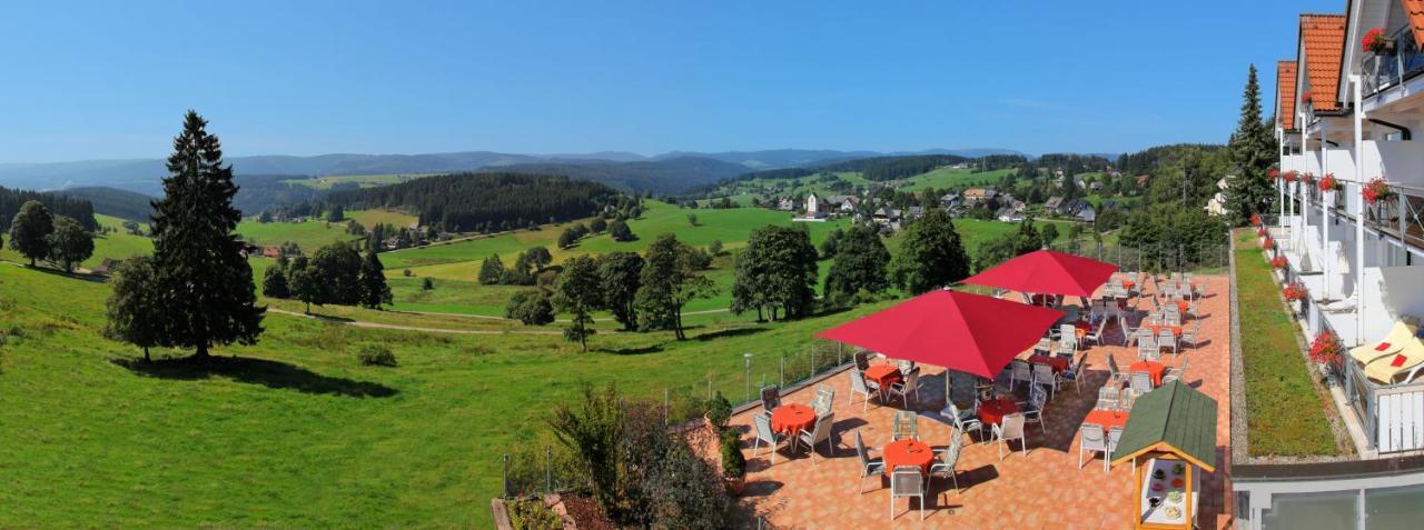 Jufa Hotel Schwarzwald Lenzkirch Exterior photo